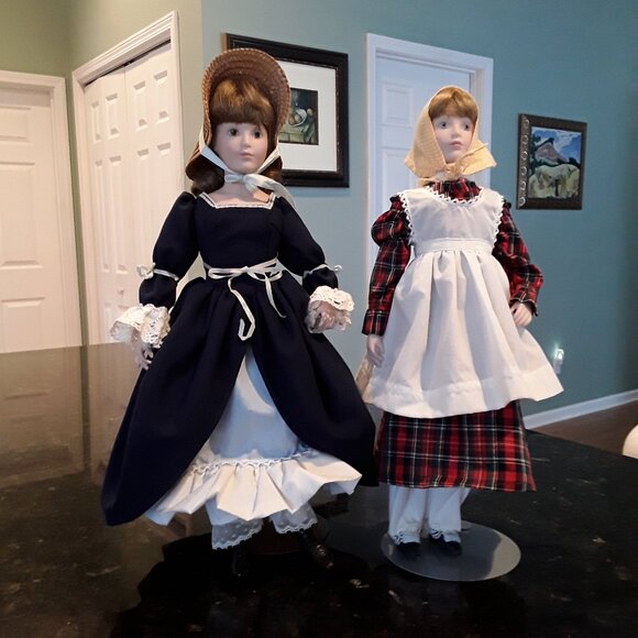 15" Vintage Bisque Dress-Up Sister Dolls with stands - Picture 4 of 13